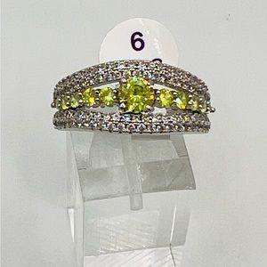NWT RETRO BOMB PARTY RING LIME GREEN PERIDOT BAND RBP2408 SIZE 9